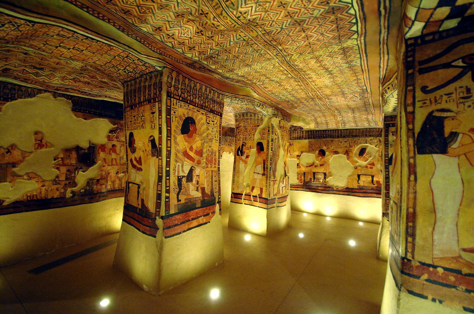 🏛️ 테세 박물관(뮈제 드 테세)